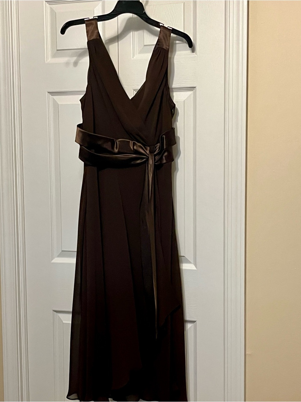 Evan Picone Chocolate Brown V-Neck Midi Dress with Satin Waist Tie